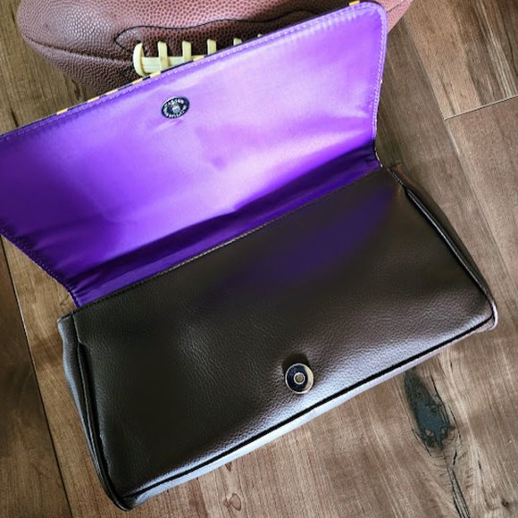 LSU Tigers Graffitti Clutch - Picture 2 of 5